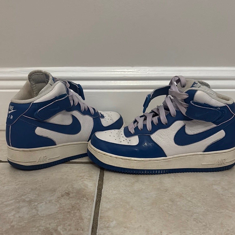 Nike Air High-Top Sneakers in Blue and White